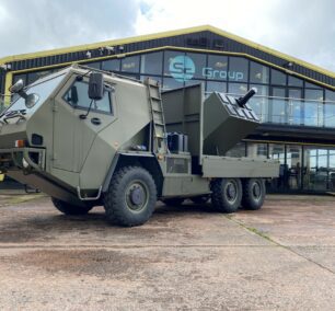 Supacat HMT equipped with MBDA Brimstone